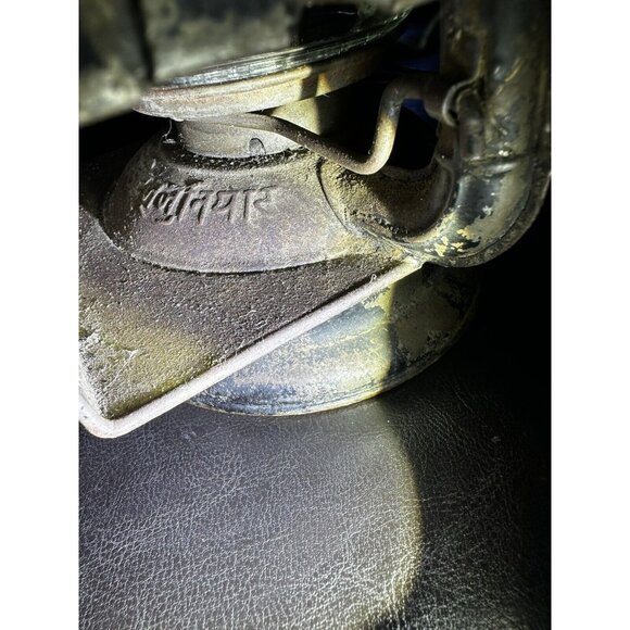 1923 ANTIQUE Dietz Junior Cold Blast Wagon Lamp Lantern USA Red Bullseye Lens H6 - Picture 16 of 16